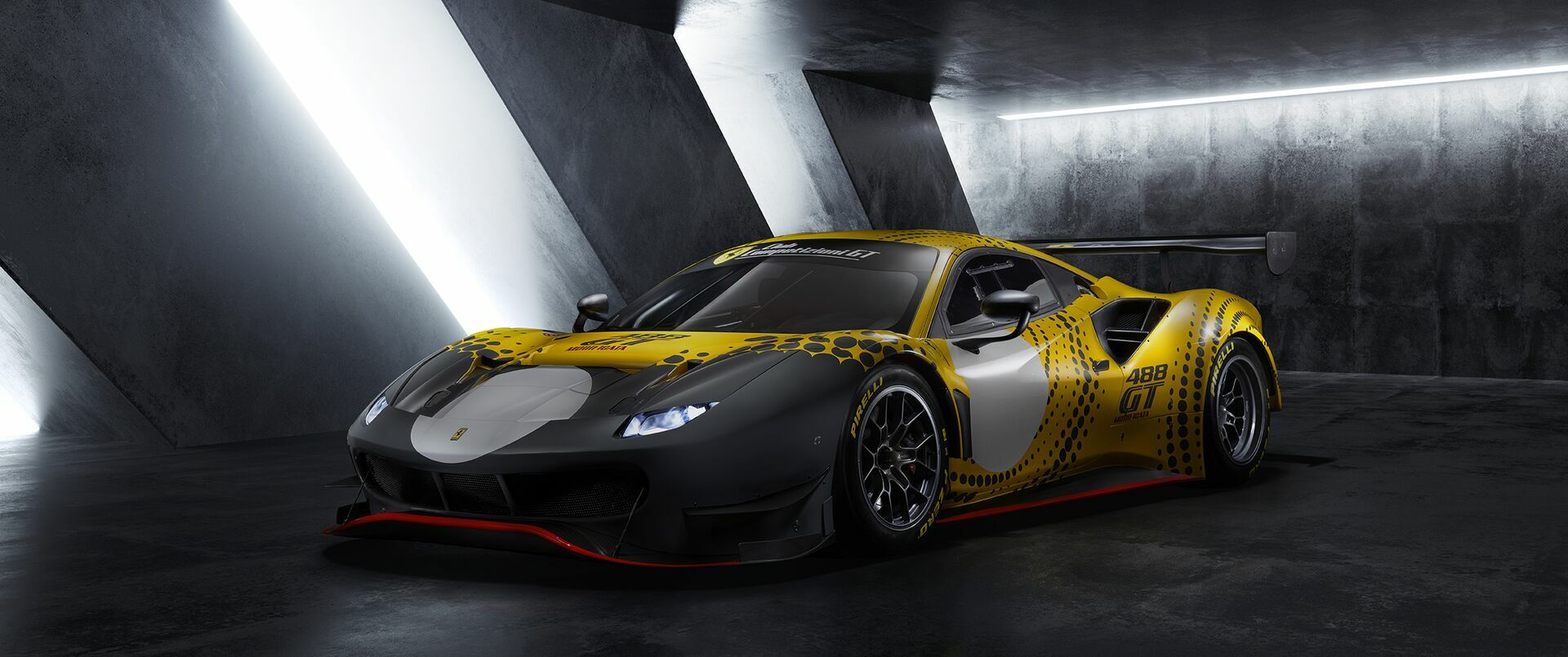 フェラーリ488 GT Modificata さらなるパワーを身に付けたサーキットの象徴