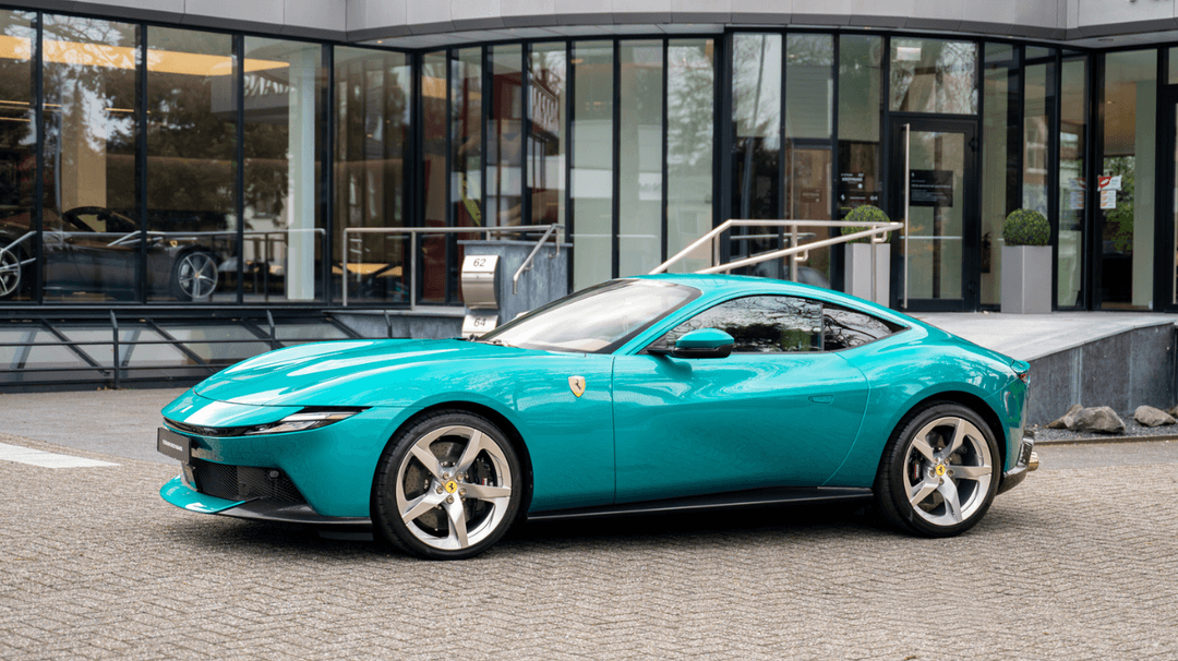 Kroymans Neemt Nieuwe Ferrari Amalfi In Ontvangst