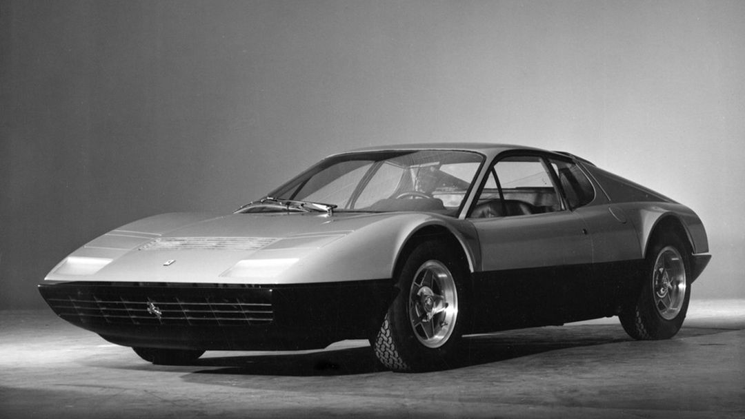 趣味・スポーツ・実用 The engine Ferrari 365 GT/4 BB 1974 フェラーリ 365 GT4 BB | Uncrate