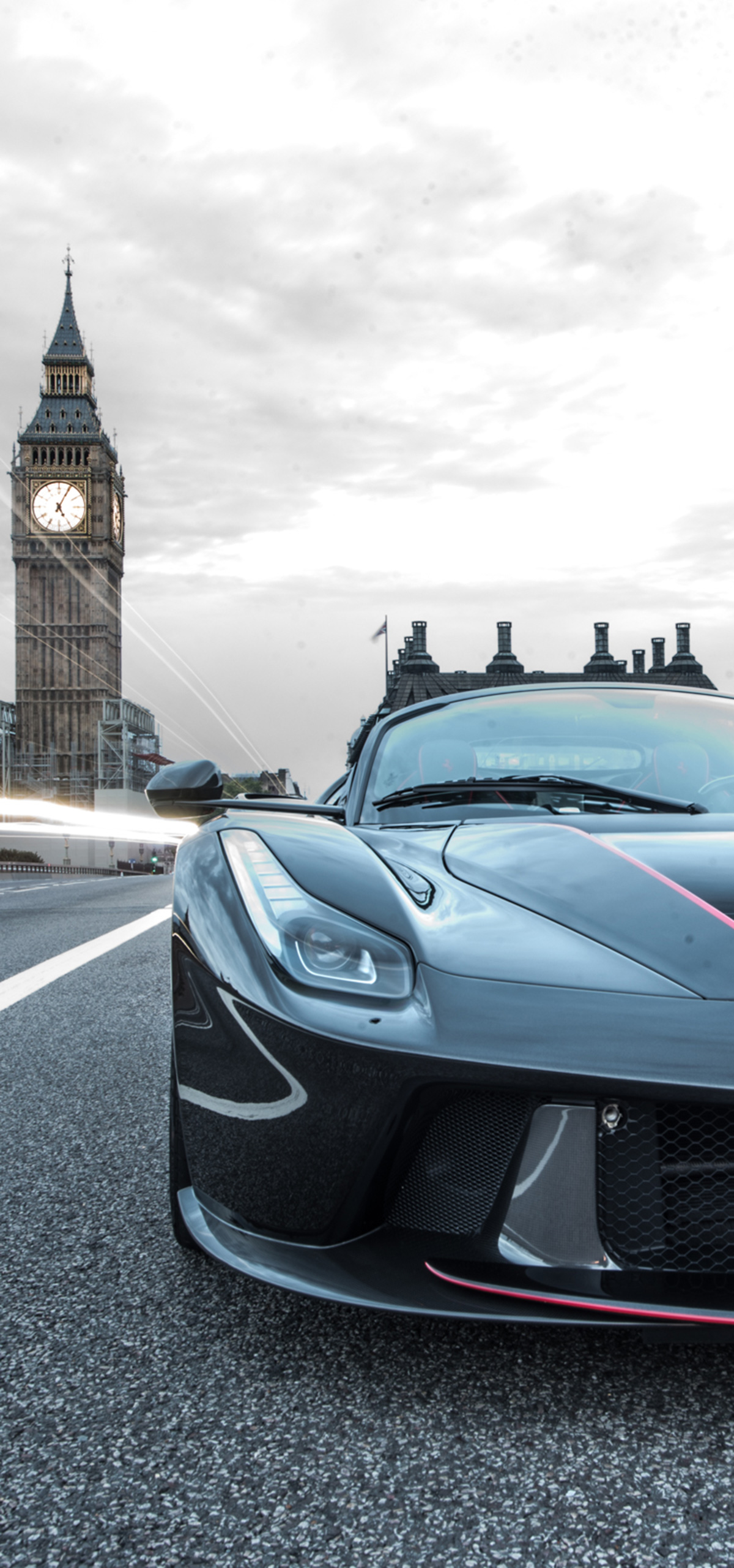 OPO 10 Ferrari LaFerrari Aperta 1/24 - Metall Modellauto Mit Öffnungsteilen