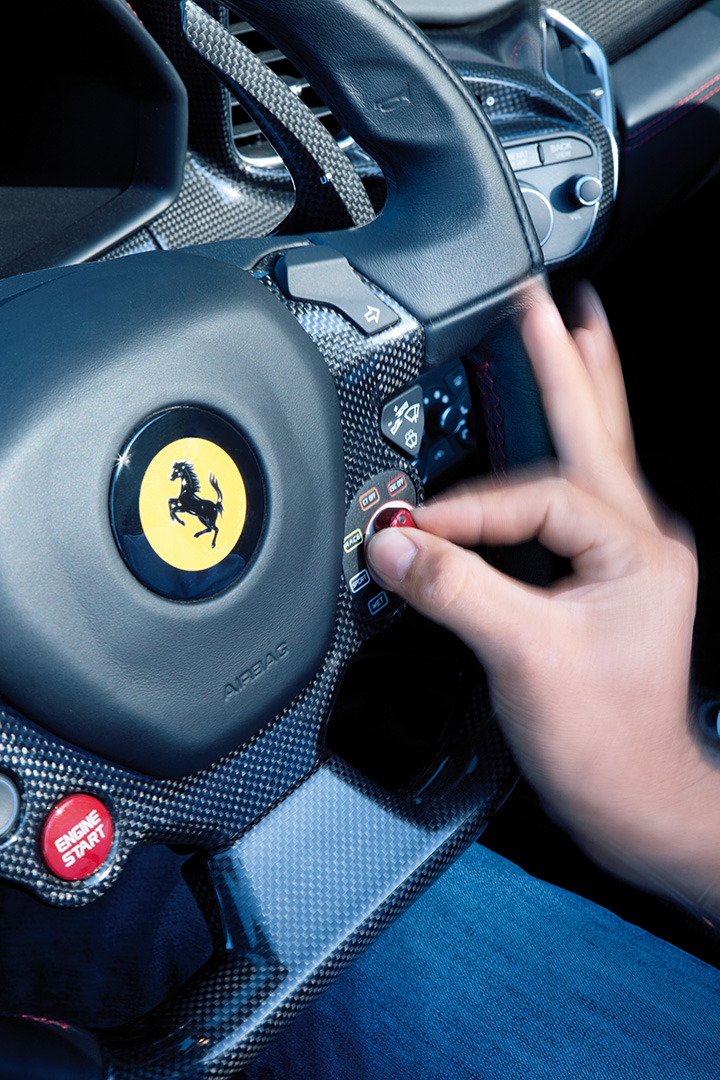 Ferrari 458 Spider - Interior