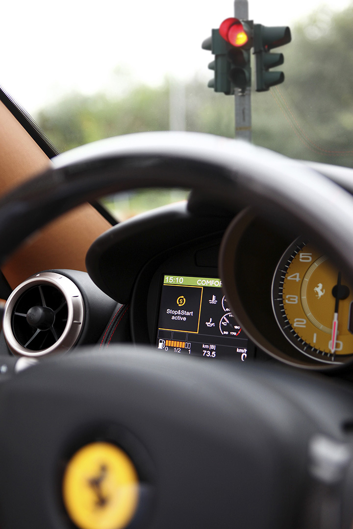 Ferrari California - Interior