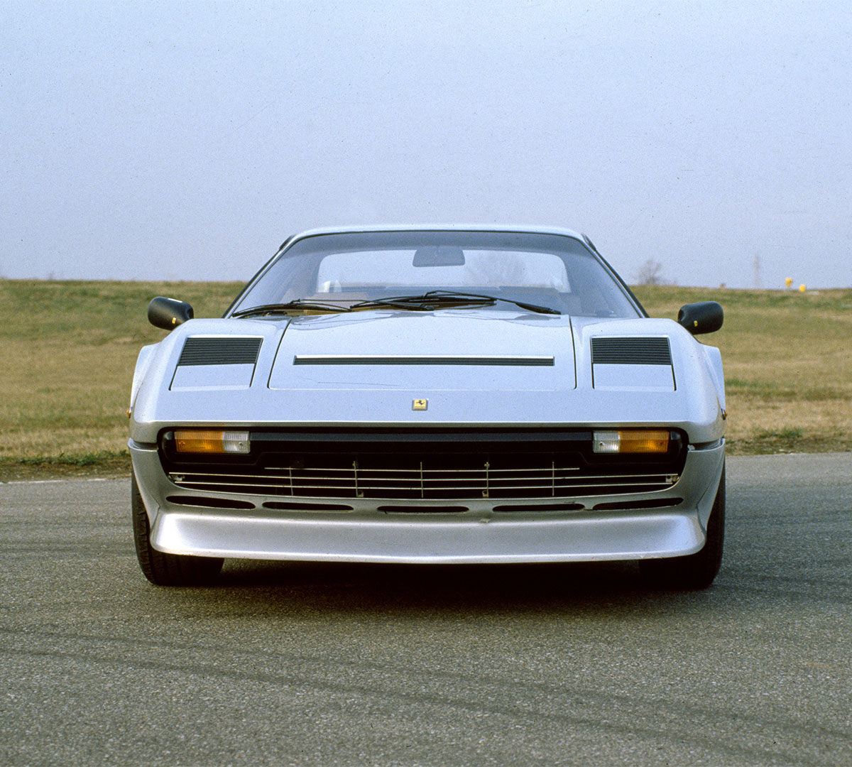 Ferrari 208 GTB Turbo-design-focus