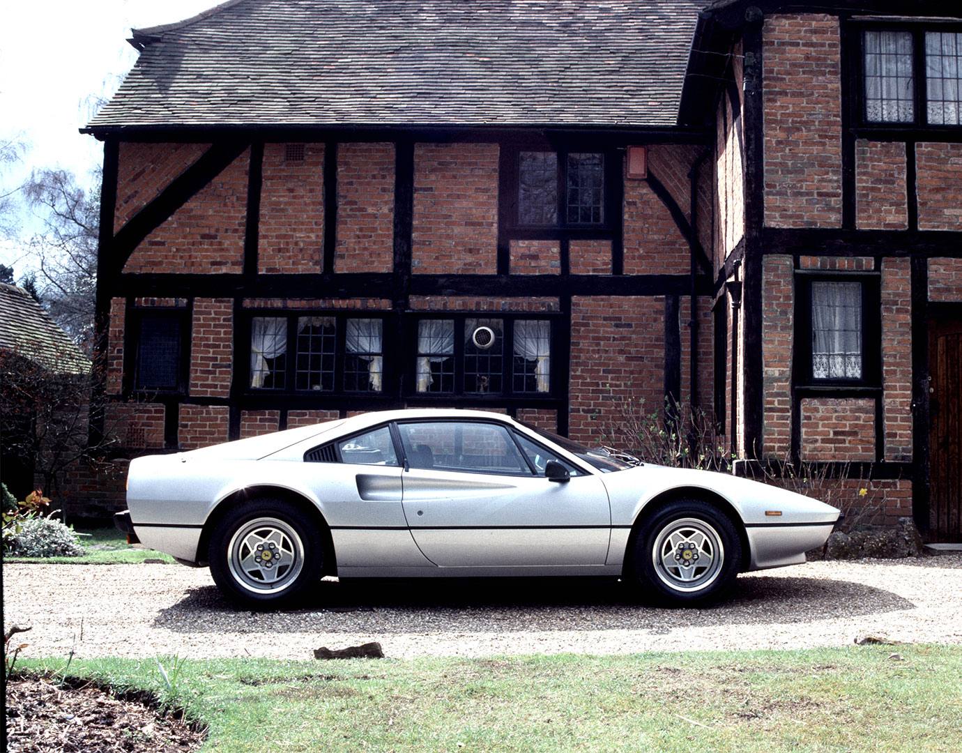 Ferrari 308 GTB Quattrovalvole-design-focus-3