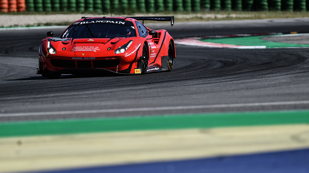 For the first time in Blancpain GT Sports Club history, a driver has been crowned champion in the Iron Cup for a third consecutive year: Stephen Earle.