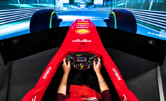 F1 SIMULATOR EXPERIENCE 2