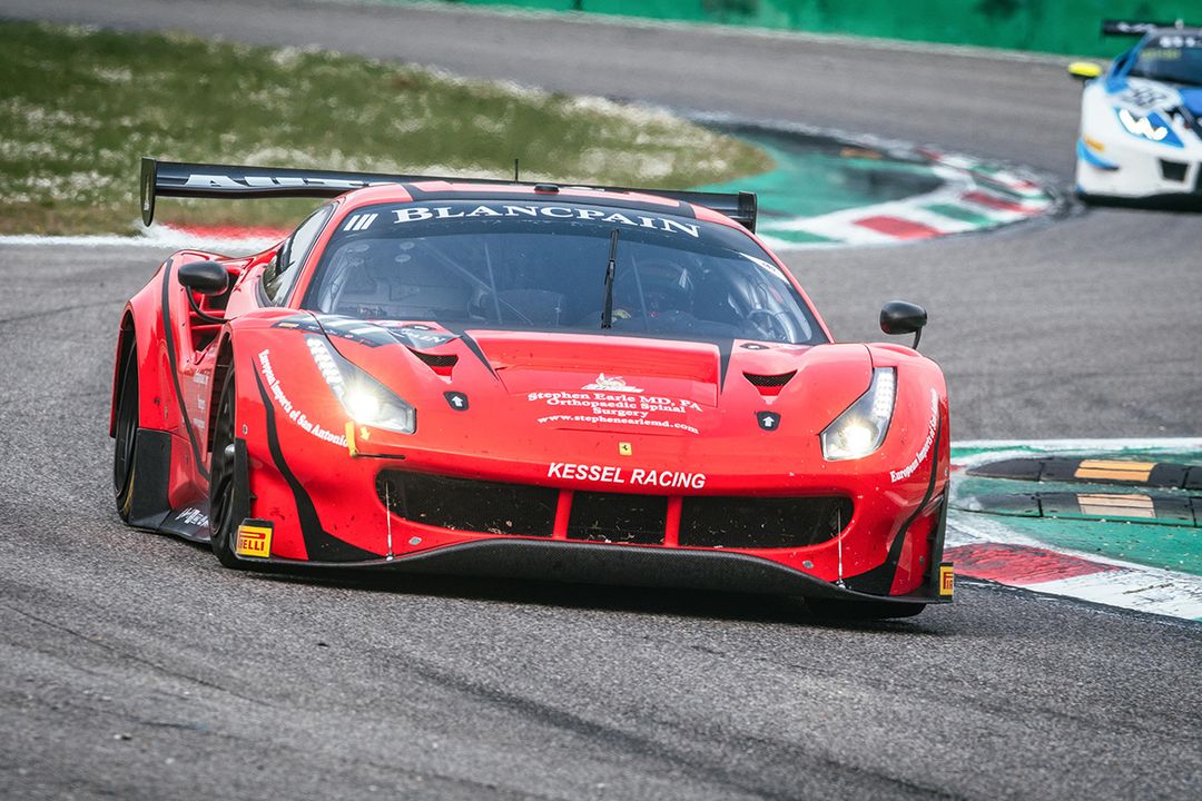 Fourteen Ferraris at Le Castellet for the GT Sports Club