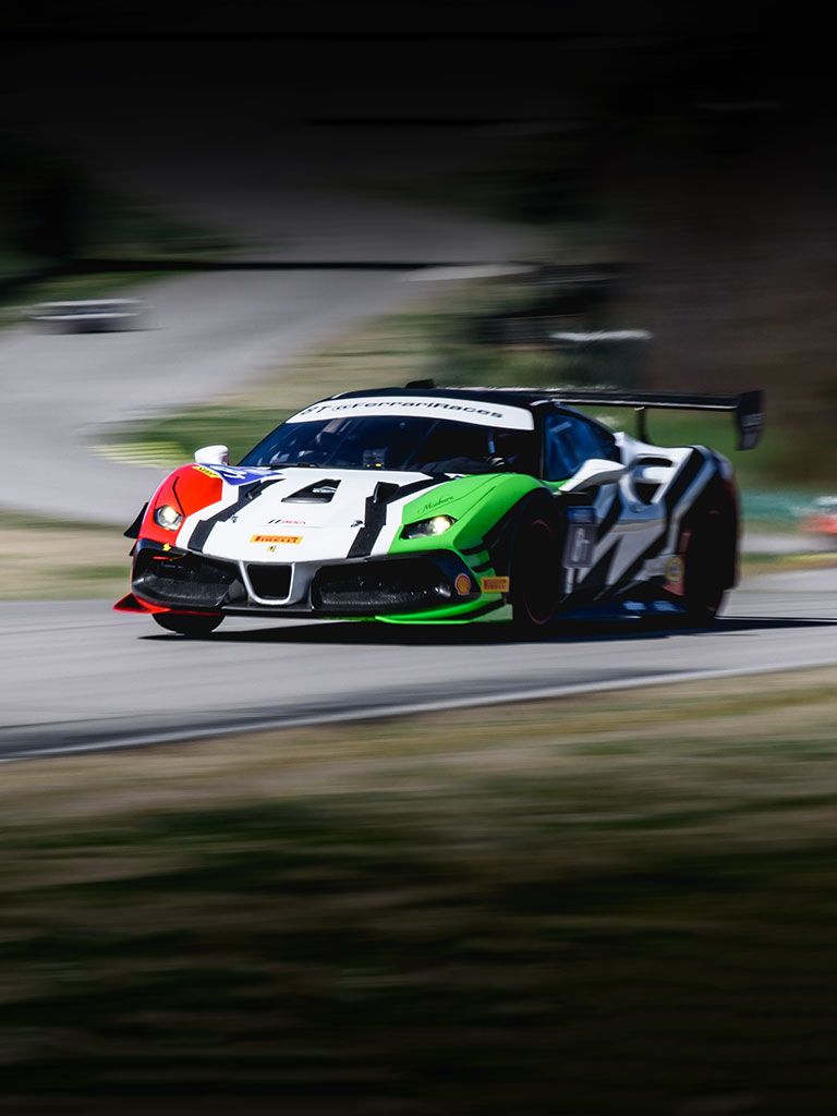 Brian Davis, Ferrari Challenge Driver - Ferrari.com