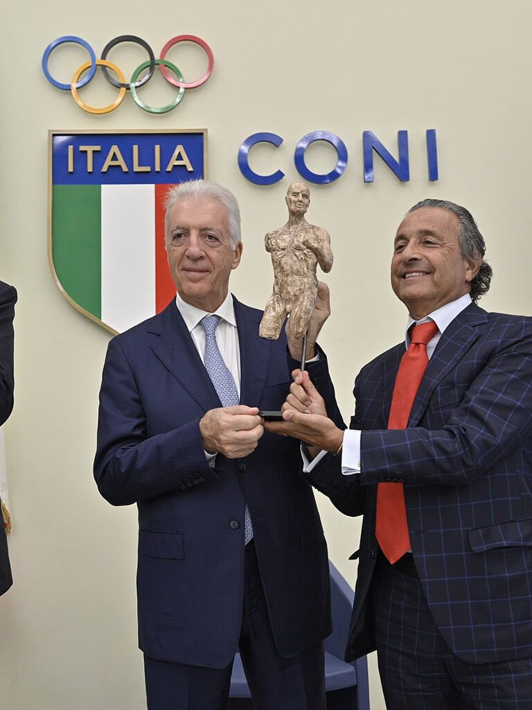 The ceremony during which Piero Ferrari received the ‘Mecenate dello Sport’ award was held today in the CONI (Italian National Olympic Committee) Hall of Honour. 