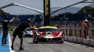 Johnny Laursen claimed victory in the Coppa Shell Race 2. Formula Racing team’s Danish driver gave a fine display of his talent and determination.
