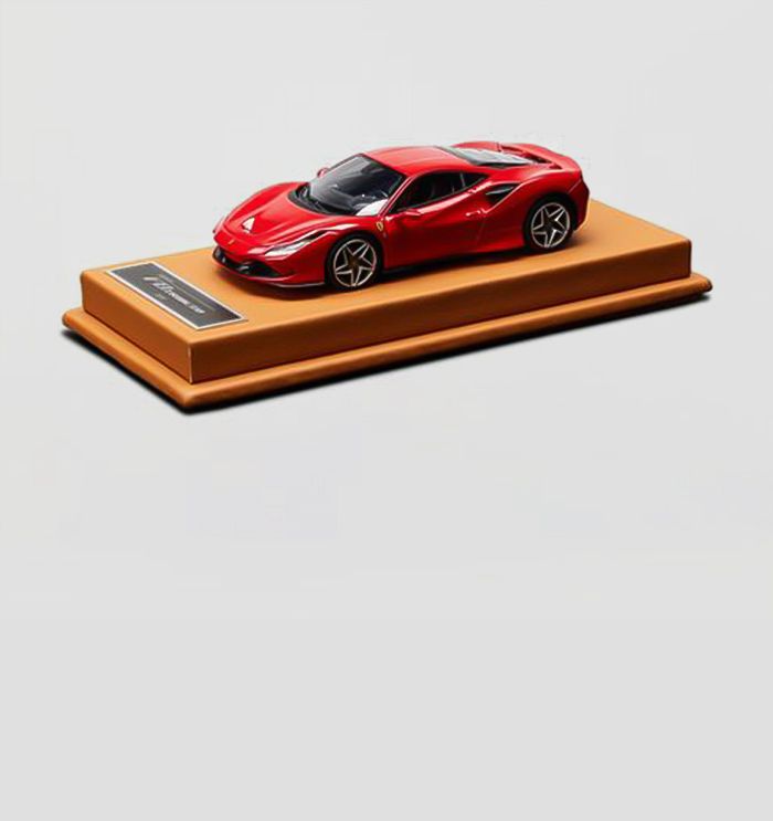 Discover your Ferrari F8 Tributo model in scale