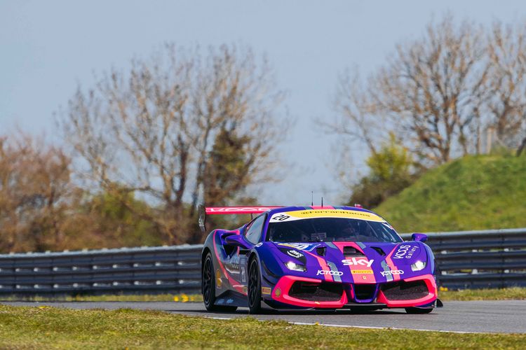 Corse Clienti - Ferrari Challenge UK