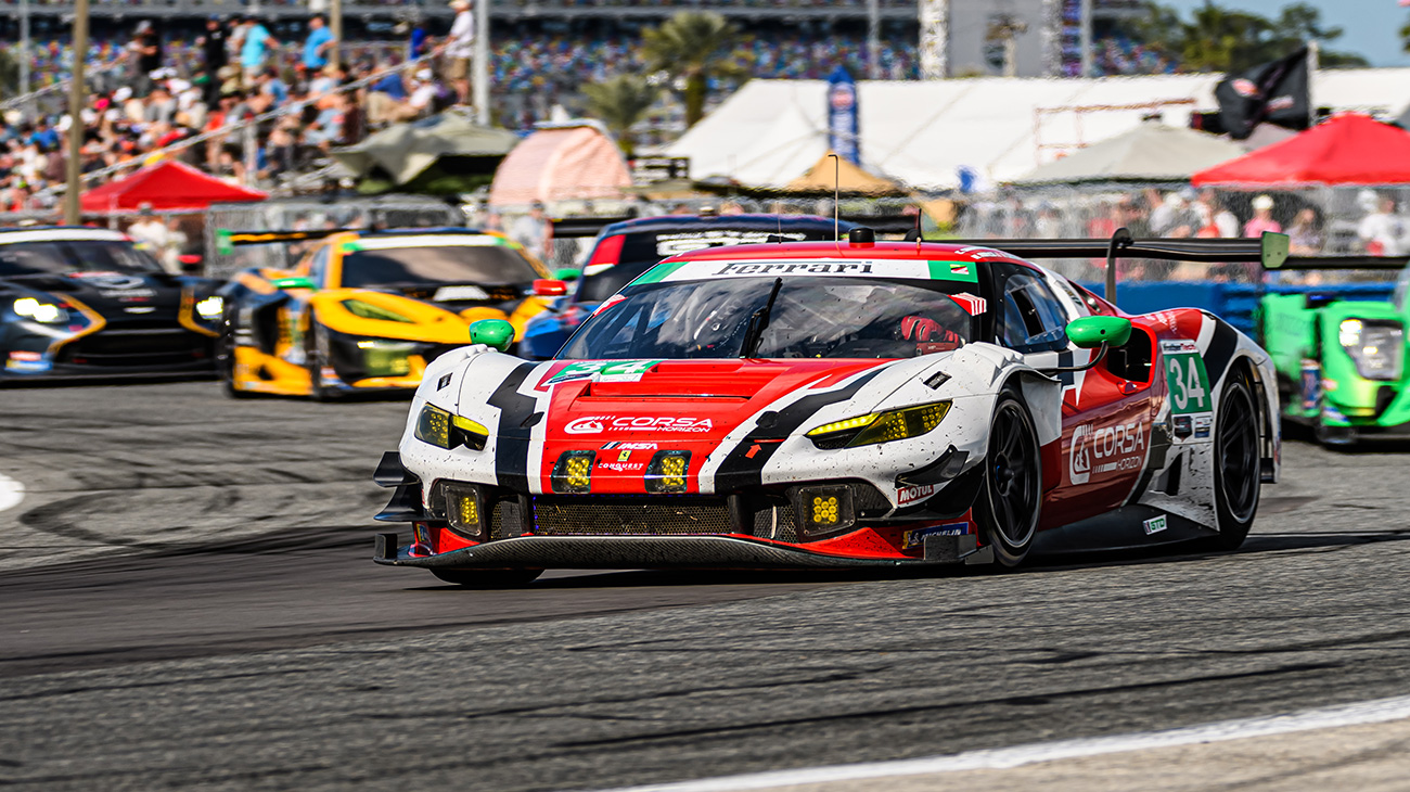 Ferrari protagonists at the start of the 24 Hours of Daytona