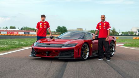 フェラーリを象徴するロッソ