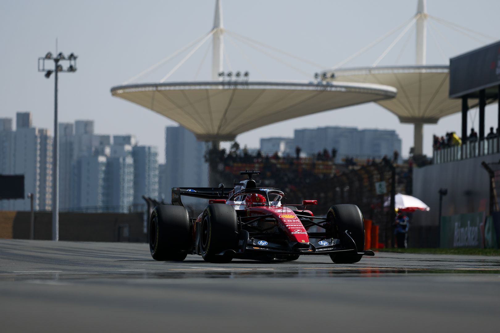 George Russell odjechał rywalom w sprincie w Chinach